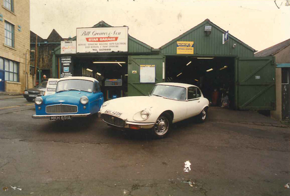 jaguar and blue 3 wheeler